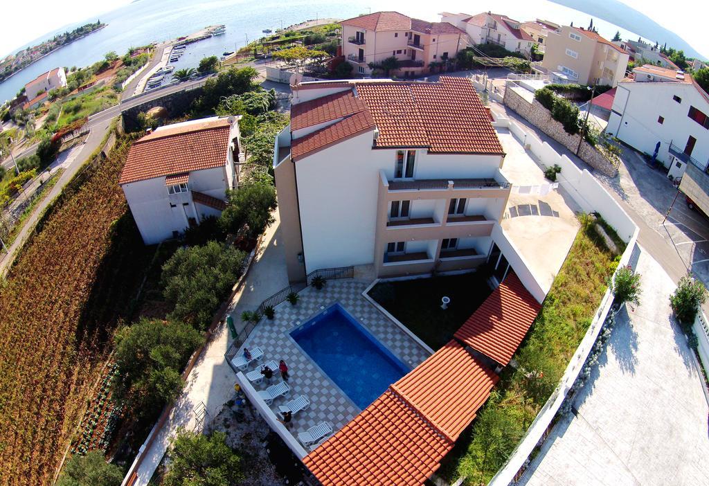 Apartments&Rooms Jelavić Seget Vranjica Buitenkant foto